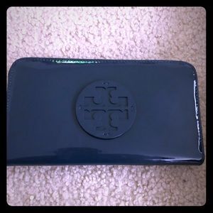 Tory Burch patent wallet